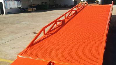 什么原因會導致液壓登車橋出現(xiàn)故障